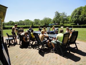 Ontspannen op ons terras
